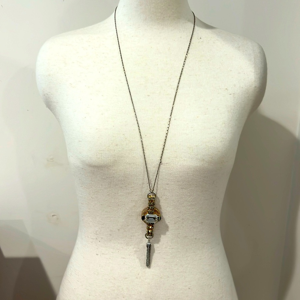 Pendant necklace